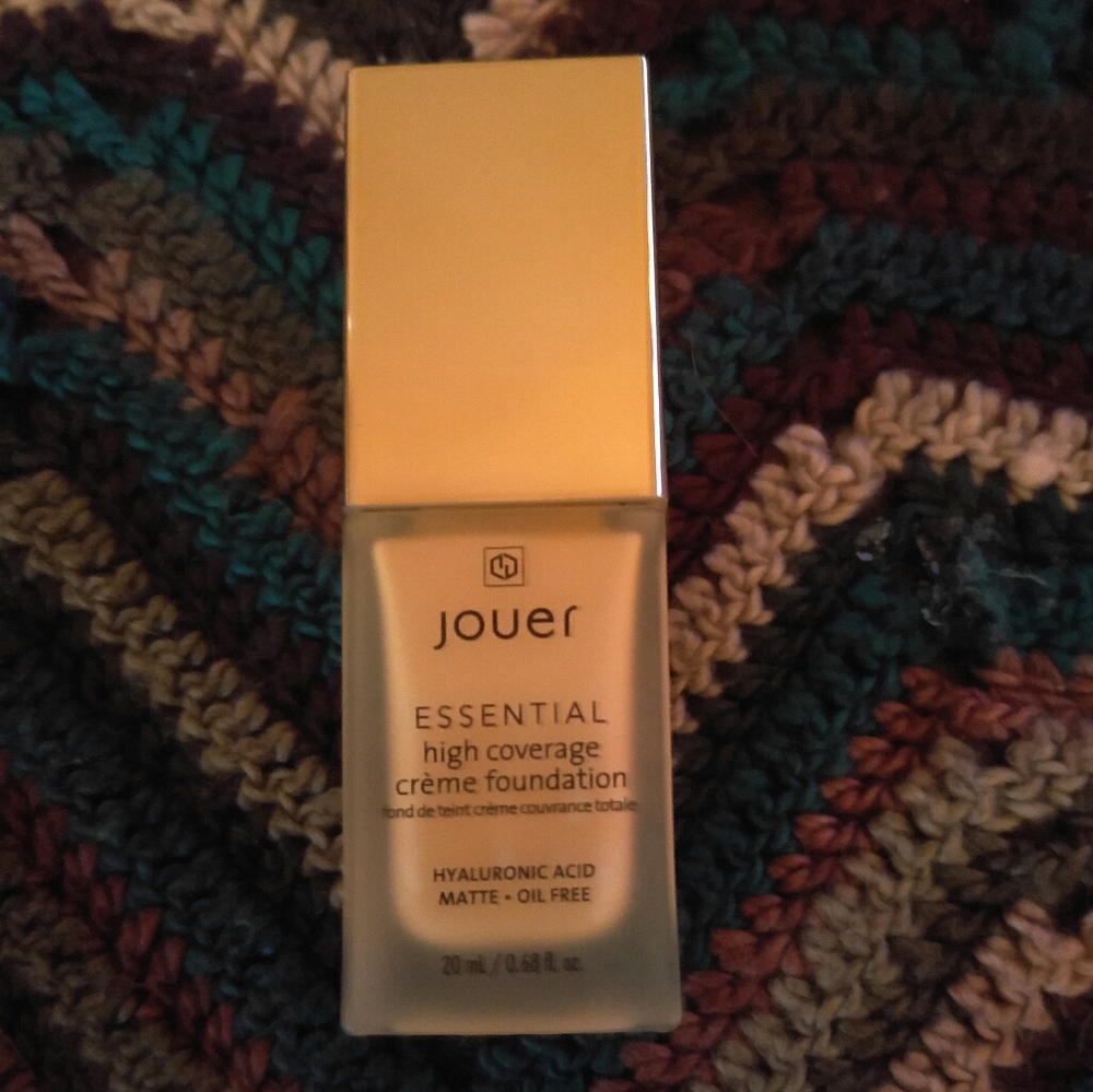 Jouer Foundation in linen